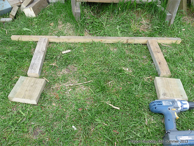 How to make a Wood Perch for Chicken Coop or Outdoor Aviary 