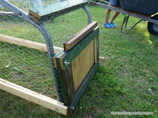 Small backyard coop on wheels - Handcrafted portable Chicken Ark