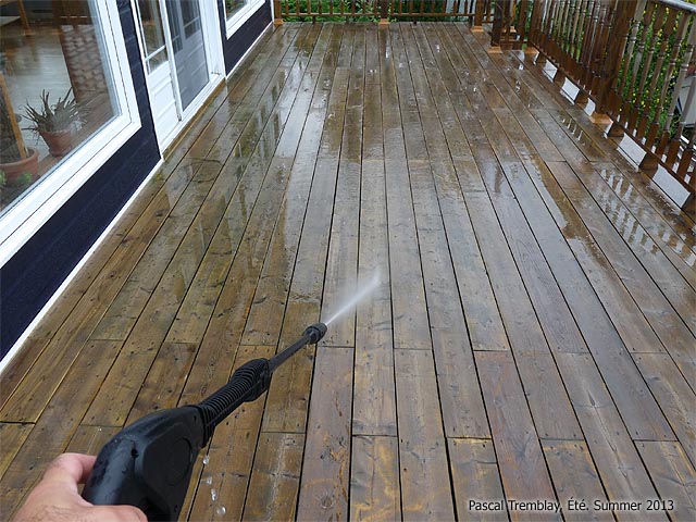 Get the gray out of a wood deck - Wood cleaner - wash deck surface