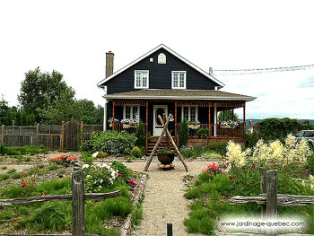 Front Yard Garden - Front Yard landscaping idea
