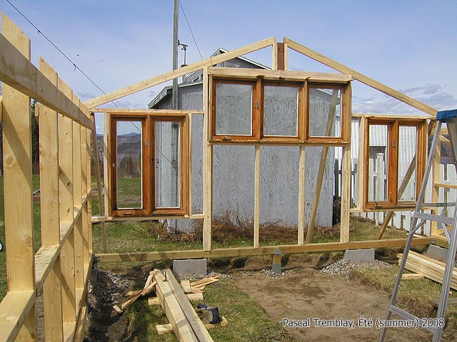 USA greenhouse - Recovered windows for greenhouse project - Greenhouse with recovered material