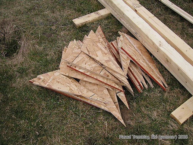 How to build polycarbonate greenhouse - Angle wood brackets