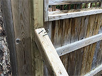 Wood fence post bracing idea - H-Brace design - How to build a fence brace - How to make a fence brace