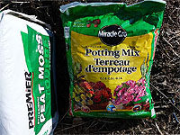 Potting mix for planters, window boxes, flower boxes, garden pots
