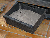 Wood stove ash bucket