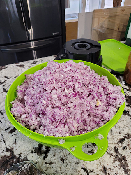 Making onion flakes