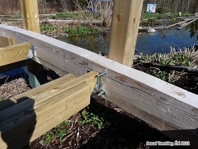 Bars railings for pond bridge - Pond Bridge Builders Resource