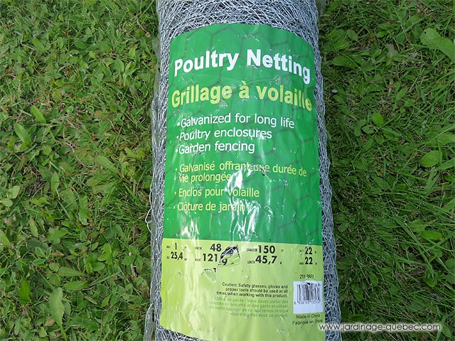 Poultry netting for mobile chicken coop or chicken tractor