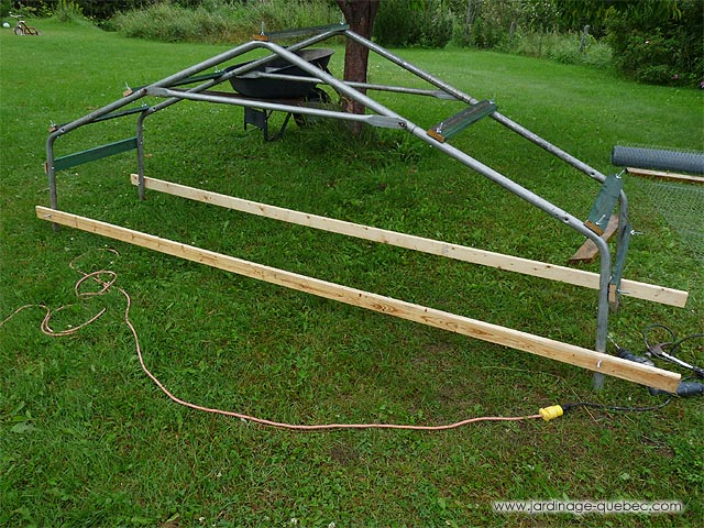 Making Chicken Tractors - Making Mobile chicken coop - Mobile chicken coops