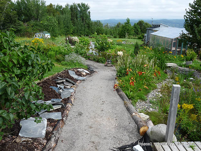 Projets d'alles pour jardin - Crer un chemin dans son jardin - Conception d'alles chemins sentiers