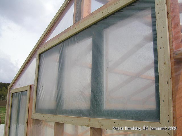 Film de polythylne / Serre en bois / wooden greenhouse