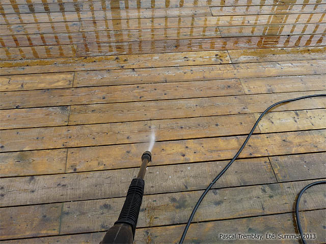 Nettoyer bois patio - Enlever le mildou sur bois