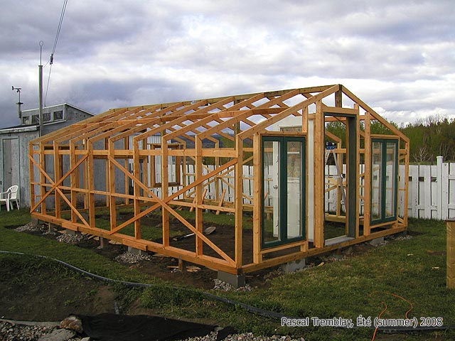 Planning and Building a Greenhouse - Free Plans - How to build a inexpensive greenhouse