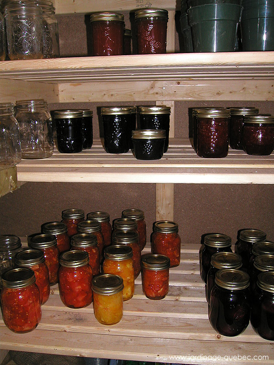 Entreposer les conserves - Photos Jardin Le Jardin des Patriotes - Pascal Tremblay La Baie Québec