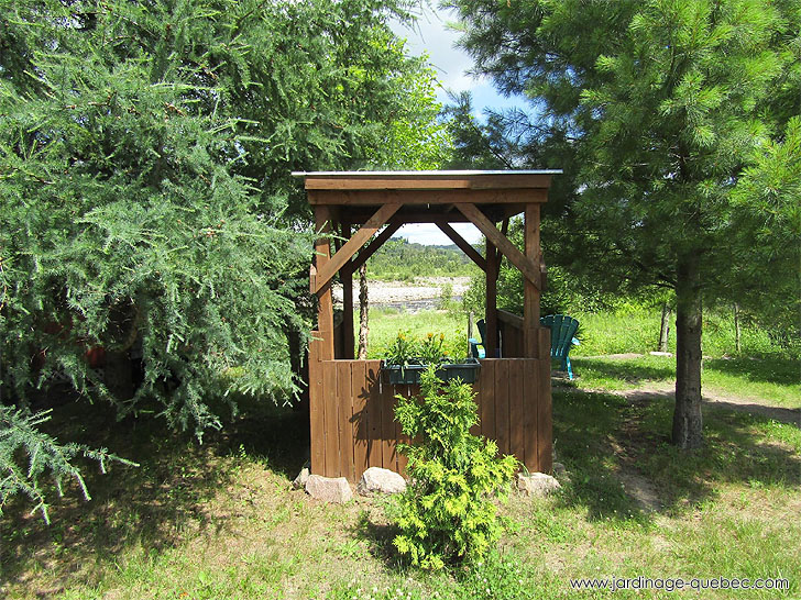 Photos Jardin L'Autre Monde - Serge Tremblay La Baie Québec - Bain extérieur avec vue sur la Rivière-à-Mars
