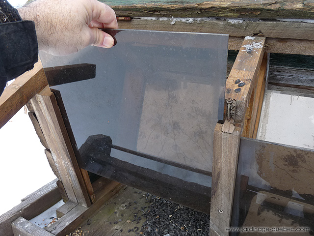 Fabriquer une mangeoire à oiseaux