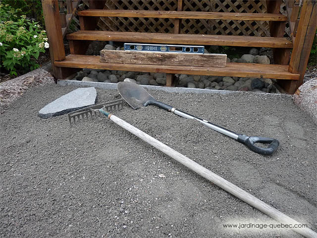 Pelle Ronde pour travaux de jardinage - R�teau pour travaux de jardinage