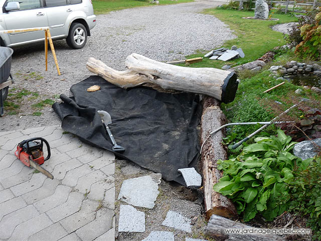 Idées de Structures au Jardin - Pose de prise extérieure sur support décoratif