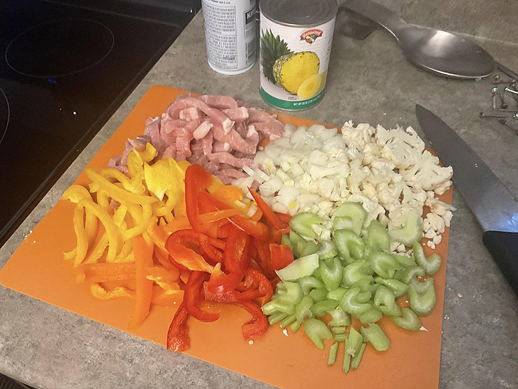 Porc sauté à l'ananas