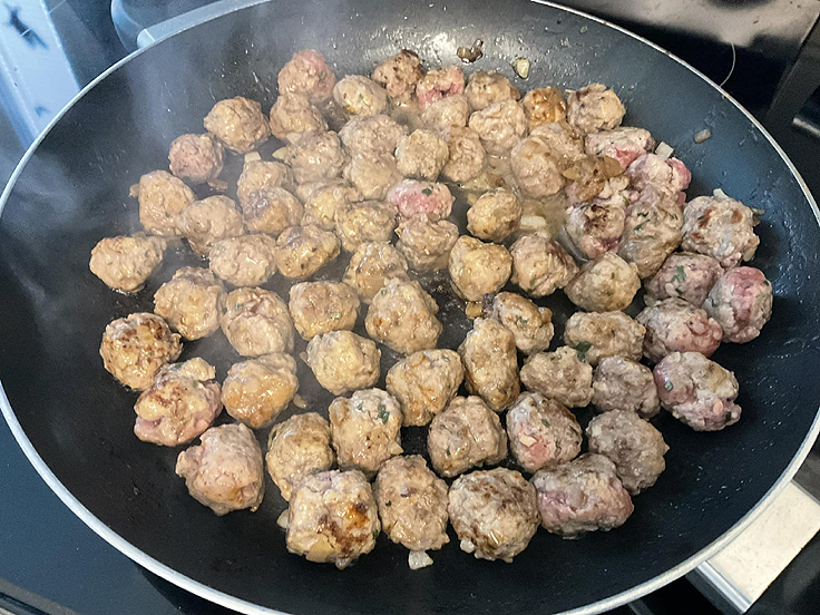 Recette de ragoût de pattes de cochon et boulettes