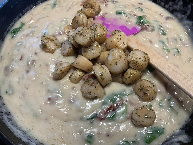 Recette de Spaghetti crémeux aux pétoncles