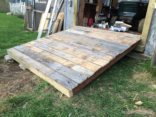 How to build a cheap shed ramp from recycled materials